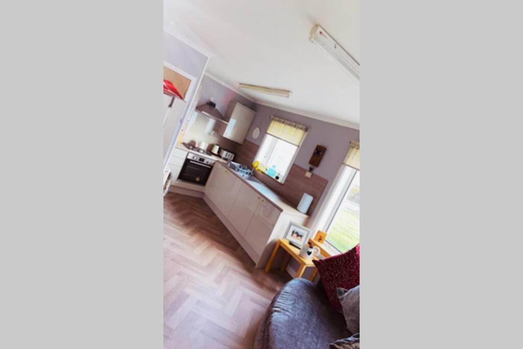 Two Bed Bungalow With Garage And Hot Tub Apartamento Thurso Exterior foto